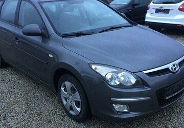 Hyundai i30 Kombi,Edition, Klima ! 189.000 km 3.900 &euro; Himmelkron 95502