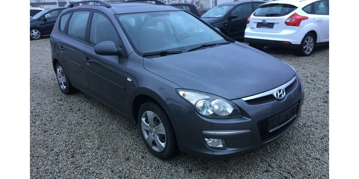 Hyundai i30 Kombi,Edition, Klima ! 189.000 km 3.900 &euro; Himmelkron 95502