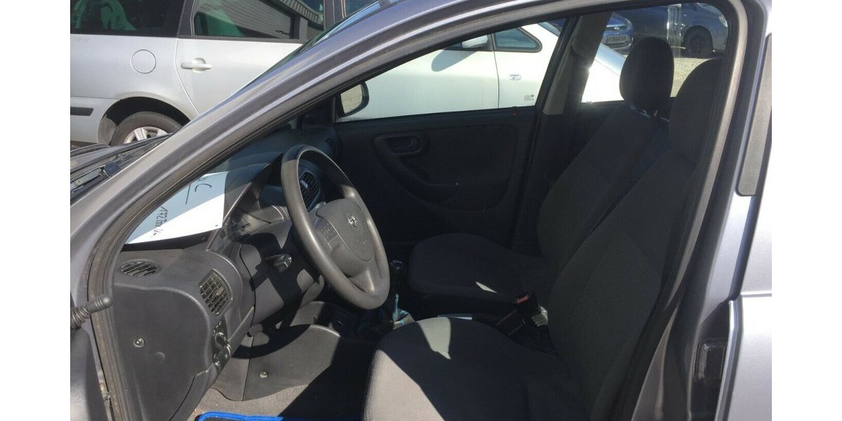 Opel Corsa 172.000 km 990 &euro; Himmelkron 95502