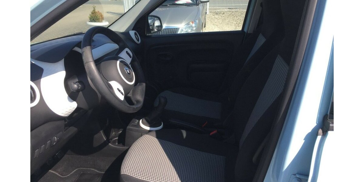 Renault Twingo 4 Türig,8 Fach Bereift,1 Hand! 87.000 km 6.500 &euro; Himmelkron 95502