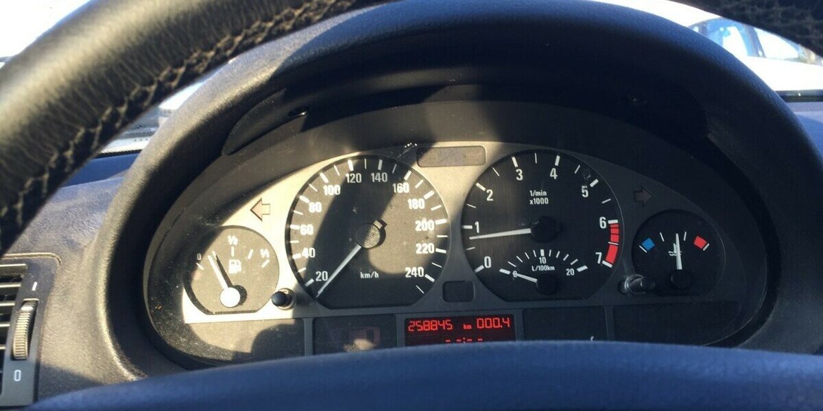 BMW 318 318i Edition Exclusive mit Gasanlage! 250.000 km 650 &euro; Himmelkron 95502