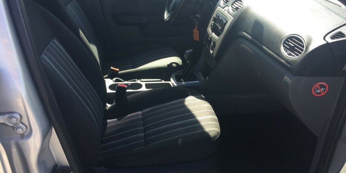 Ford Focus Kombi,Amb.,Klima,Tempom.,Alu ! 143.000 km 3.999 &euro; Himmelkron 95502