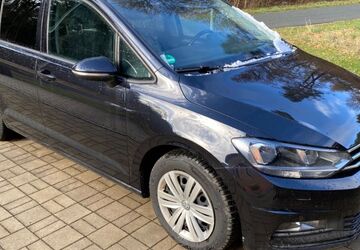 VW Touran 183.000 km 11.299 &euro; Gössweinstein 91327
