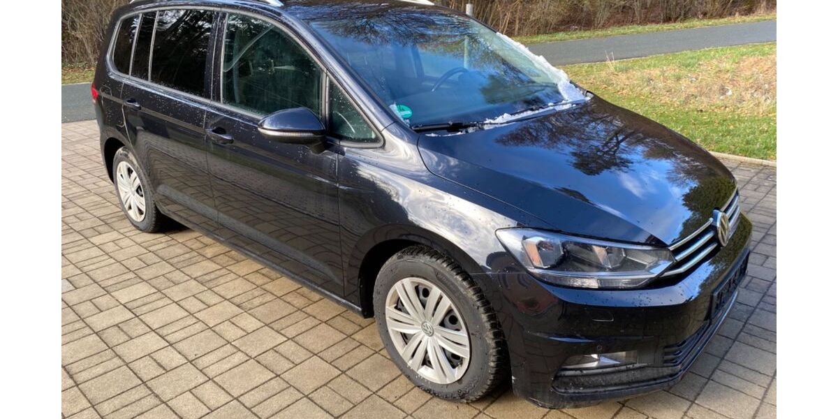 VW Touran 183.000 km 11.299 &euro; Gössweinstein 91327