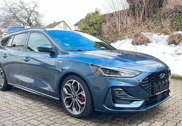 Ford Focus 17.750 km 24.800 &euro; Fichtelberg 95686