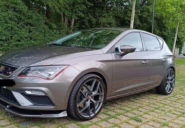 Seat Leon 55.297 km 17.900 &euro; Bayreuth 95448