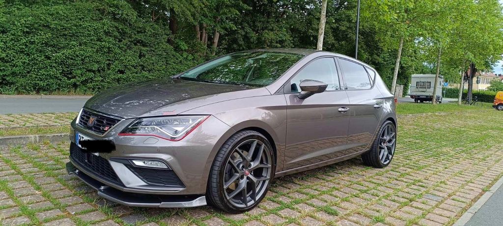 Seat Leon 55.297 km 17.900 &euro; Bayreuth 95448