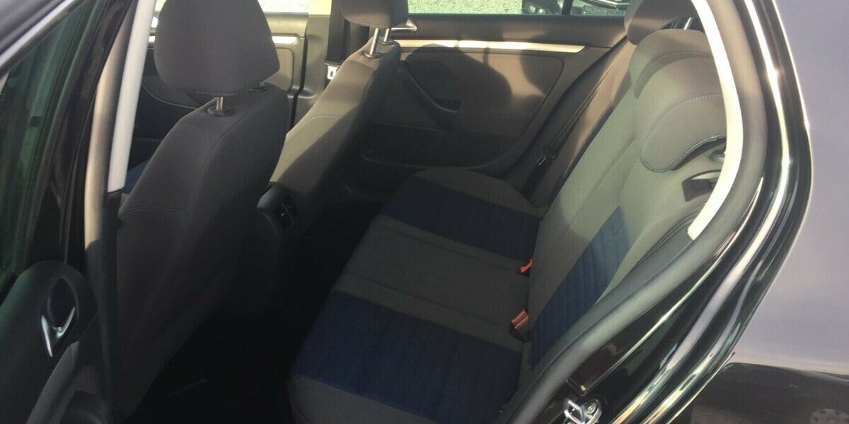 VW Golf Tour Edition,el.SD..Klima,Sitzheiz.,Tüv Neu! 200.000 km 3.200 &euro; Himmelkron 95502