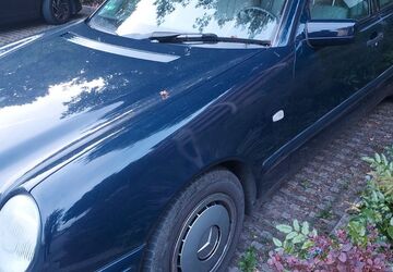 Mercedes-Benz 200 157.000 km 1.400 &euro; Bayreuth, Bayern 95448