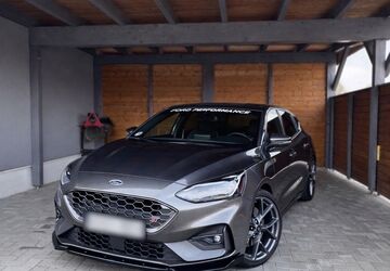 Ford Focus 49.500 km 25.900 &euro; Stadtsteinach 95346
