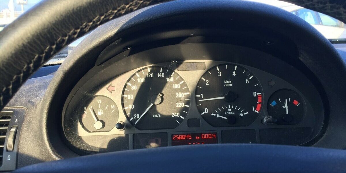 BMW 318 318i Edition Exclusive mit Gasanlage! 250.000 km 650 &euro; Himmelkron 95502