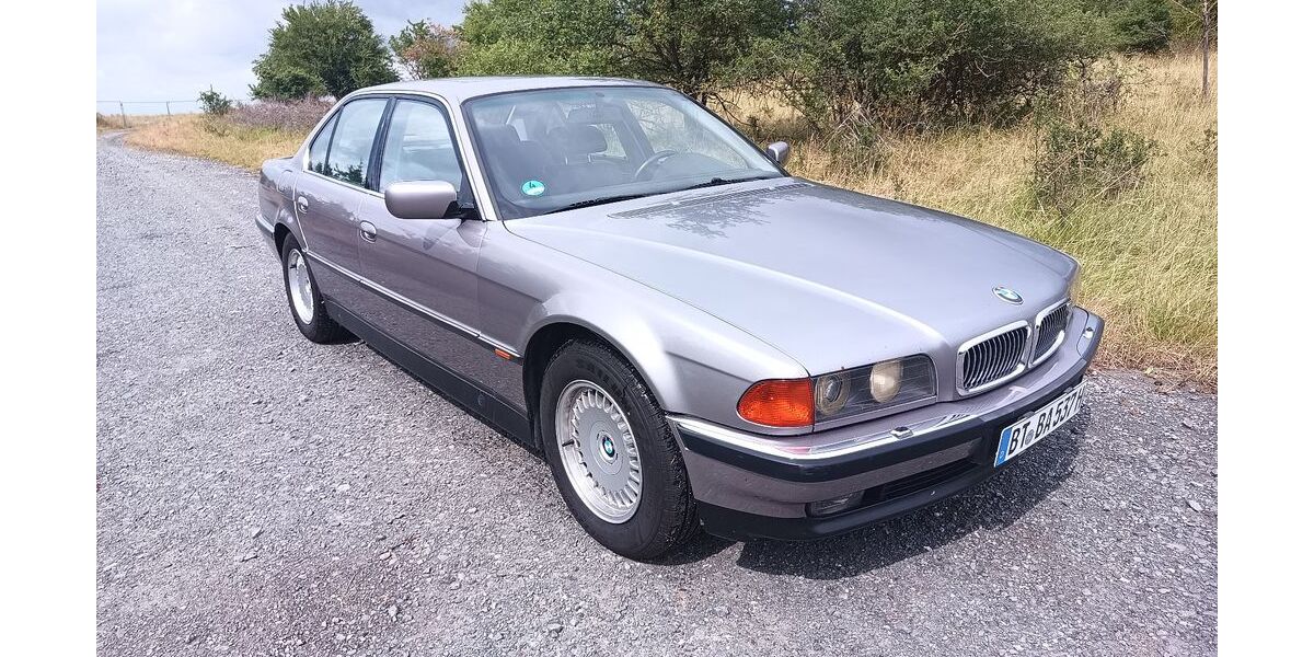BMW 750 411.614 km 10.000 &euro; Bayreuth 95444