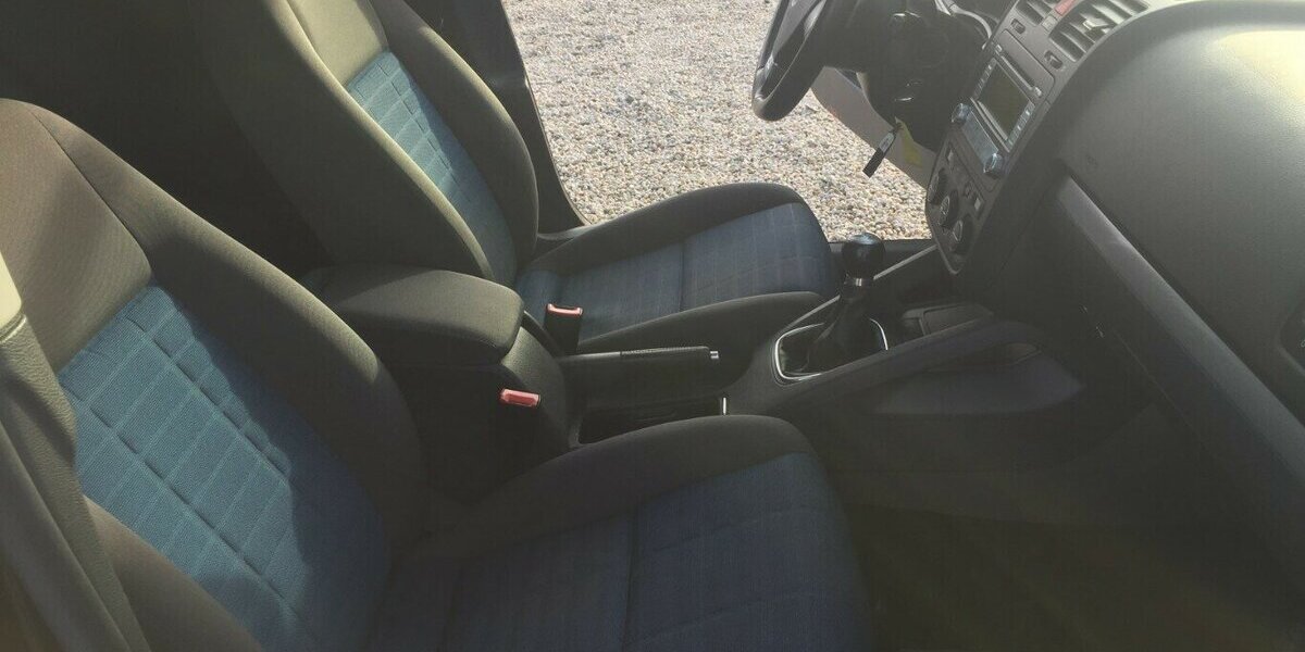 VW Golf Tour Edition,el.SD..Klima,Sitzheiz.,Tüv Neu! 200.000 km 3.200 &euro; Himmelkron 95502