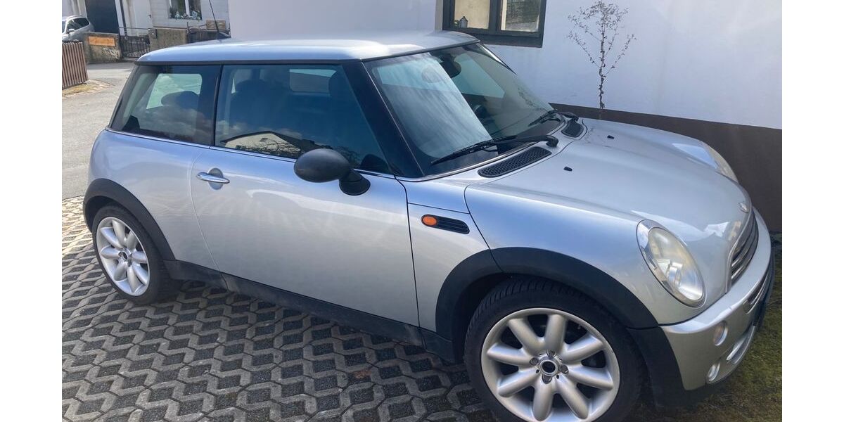 Mini ONE 145.000 km 3.300 &euro; Marktleugast 95352