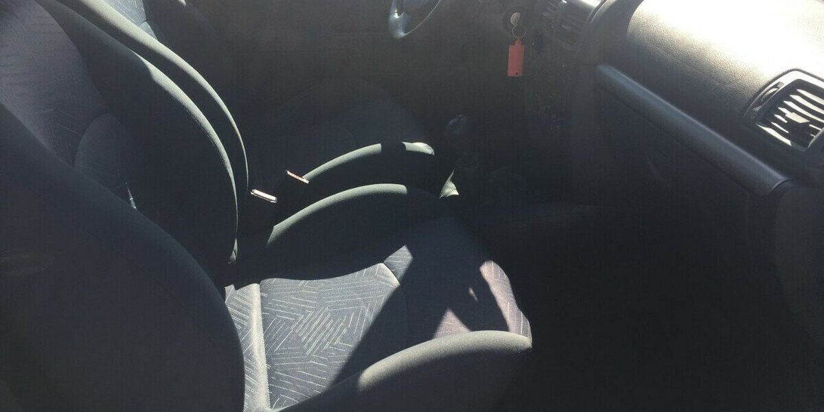 Renault Clio 1.2 16V RT,Klima Alu.,Tüv Neu! 200.000 km 2.000 &euro; Himmelkron 95502