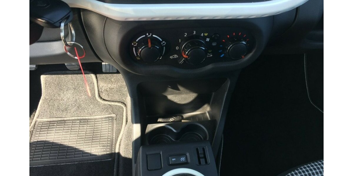 Renault Twingo 4 Türig,8 Fach Bereift,1 Hand! 87.000 km 6.500 &euro; Himmelkron 95502