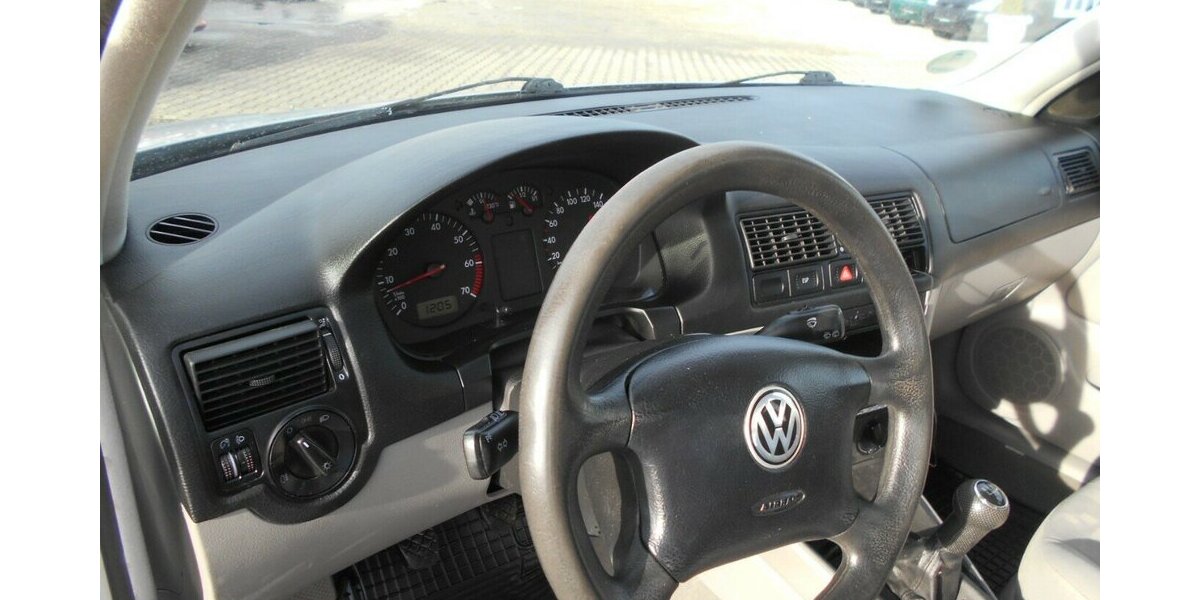 VW Golf IV Lim. ,Tüv Neu! 223.000 km 1.950 &euro; Himmelkron 95502