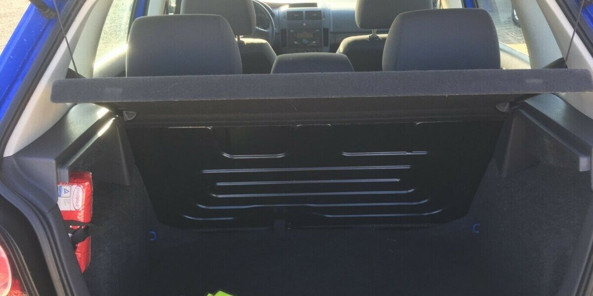 VW Polo Trendline,4 Türig,Tüv Neu! 175.000 km 3.600 &euro; Himmelkron 95502