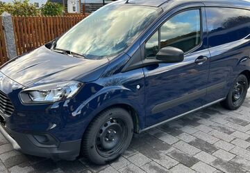 Ford Transit Courier 43.000 km 9.500 &euro; Marktleugast 95352