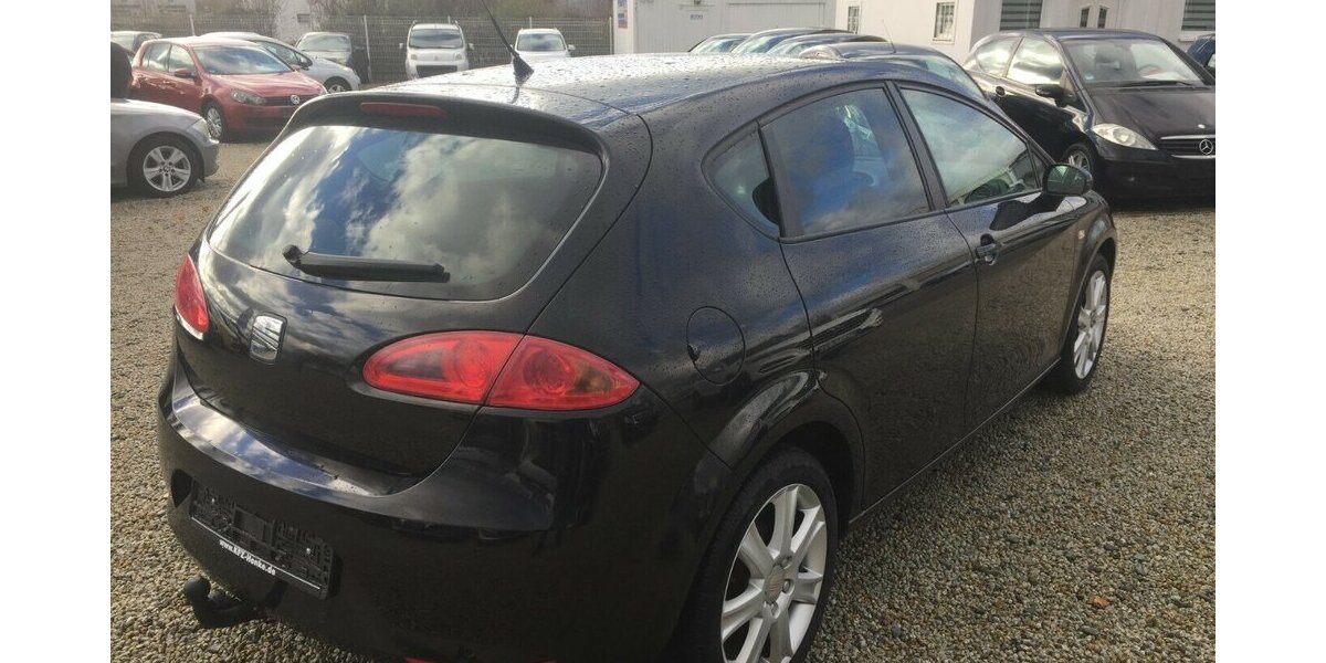Seat Leon Style,Sitzheiz,Klima,Temp.usw. ! 198.000 km 3.400 &euro; Himmelkron 95502