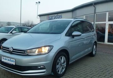 VW Touran 98.202 km 25.450 &euro; Bayreuth 95448