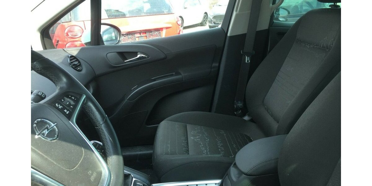 Opel Meriva Edition,Klima,Temp.,AHK.,Tüv Neu! 139.000 km 4.800 &euro; Himmelkron 95502