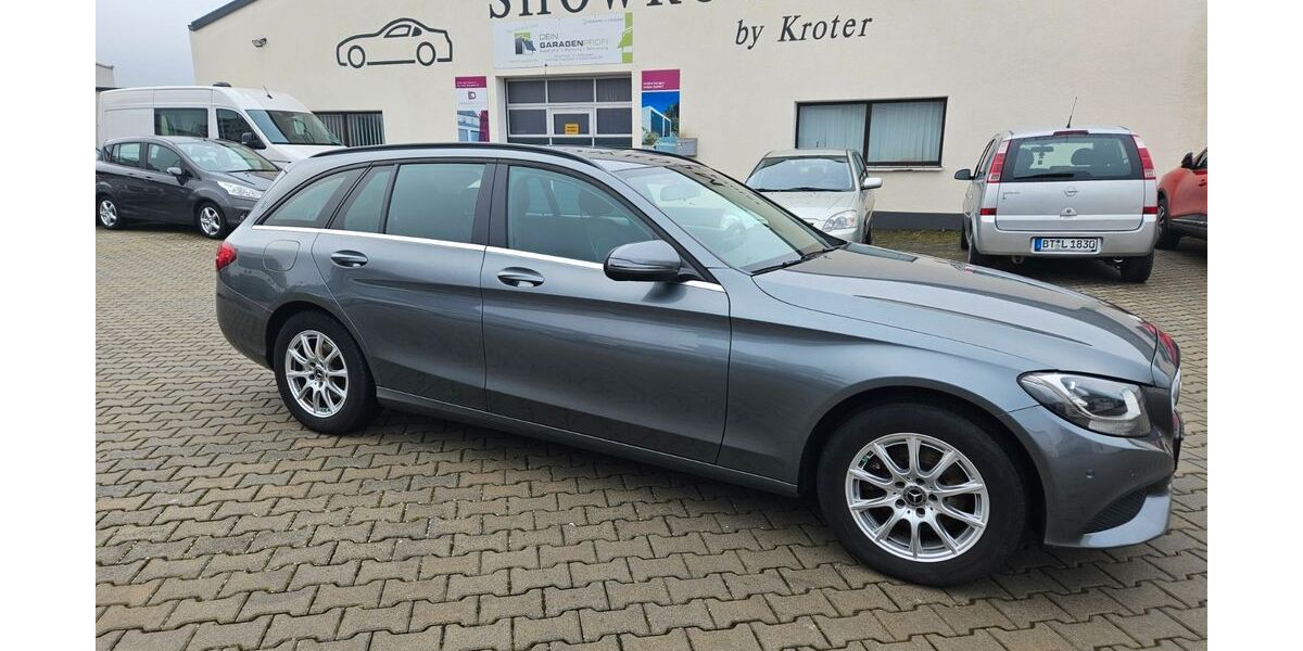 Mercedes-Benz C 220 103.950 km 14.990 &euro; Bayreuth 95447