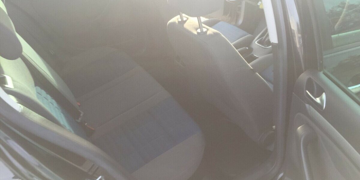 VW Golf Tour Edition,el.SD..Klima,Sitzheiz.,Tüv Neu! 200.000 km 3.200 &euro; Himmelkron 95502