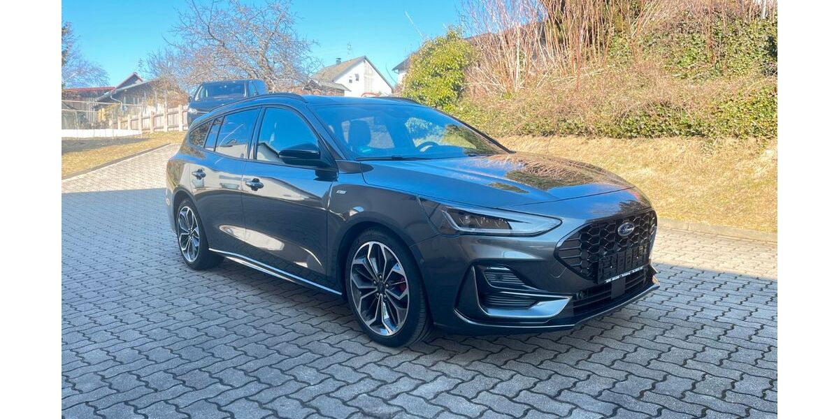 Ford Focus 13.450 km 24.500 &euro; Fichtelberg 95686