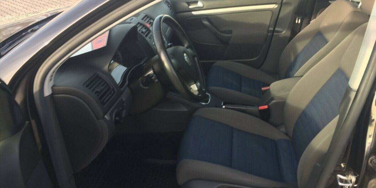 VW Golf Tour Edition,el.SD..Klima,Sitzheiz.,Tüv Neu! 200.000 km 3.200 &euro; Himmelkron 95502