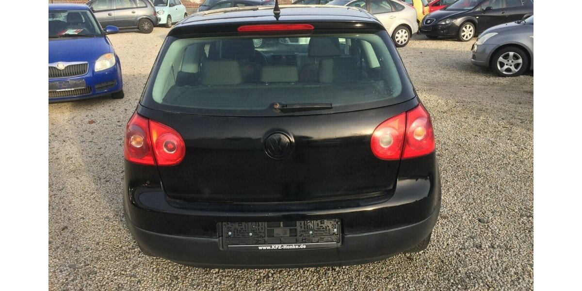 VW Golf Trendline, Klima,el.Fh. 2 Hd.,Tüv 03/28! 200.000 km 2.600 &euro; Himmelkron 95502