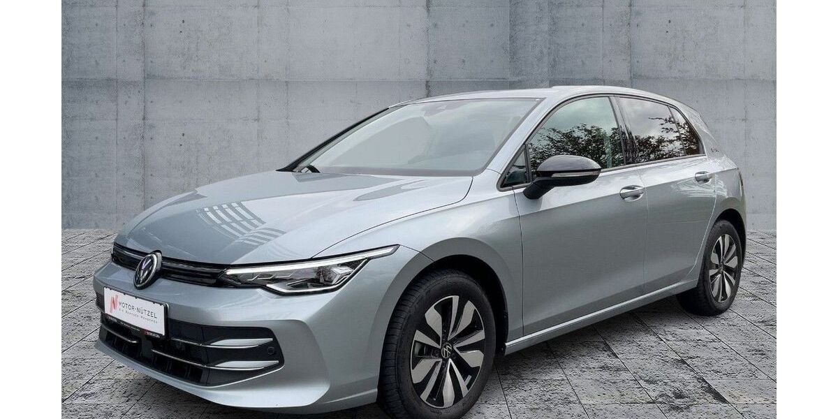 VW Golf 8.000 km 25.970 &euro; Bayreuth 95448