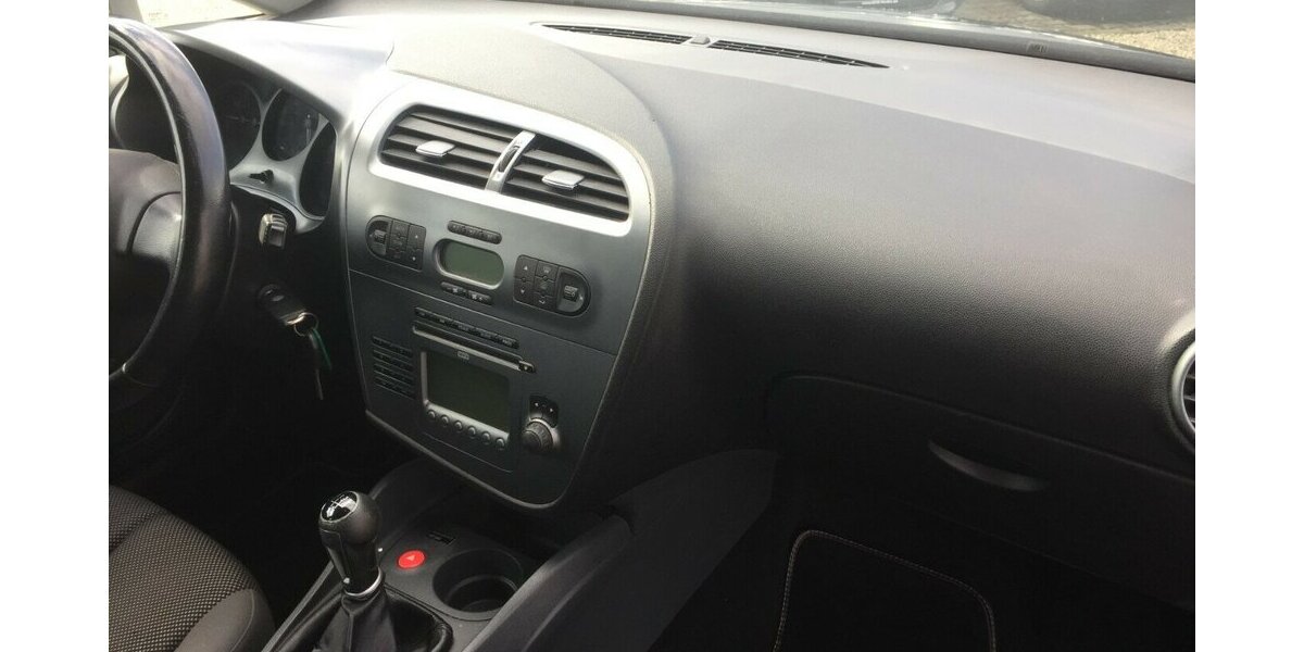 Seat Leon Style,Sitzheiz,Klima,Temp.usw. ! 198.000 km 3.400 &euro; Himmelkron 95502