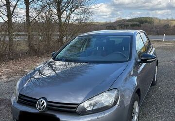 VW Golf 222.742 km 4.500 &euro; Haag 95473