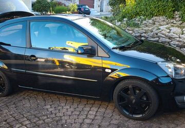 Ford Fiesta 110.000 km 3.200 &euro; Emtmannsberg 95517