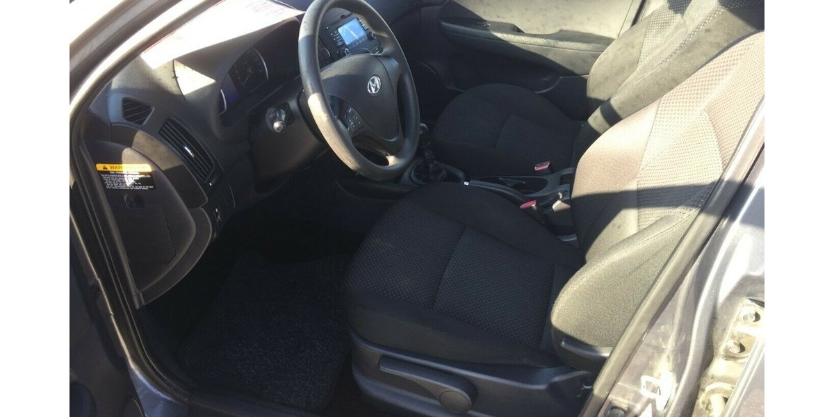 Hyundai i30 Kombi,Edition, Klima ! 189.000 km 3.900 &euro; Himmelkron 95502