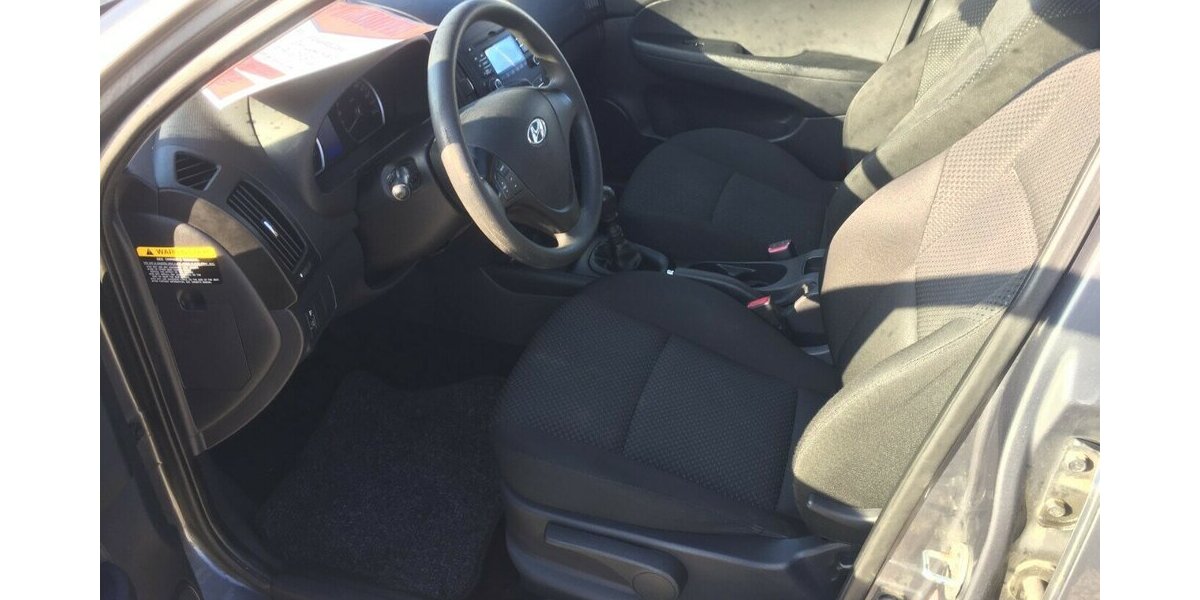 Hyundai i30 Kombi,Edition, Klima ! 189.000 km 3.900 &euro; Himmelkron 95502