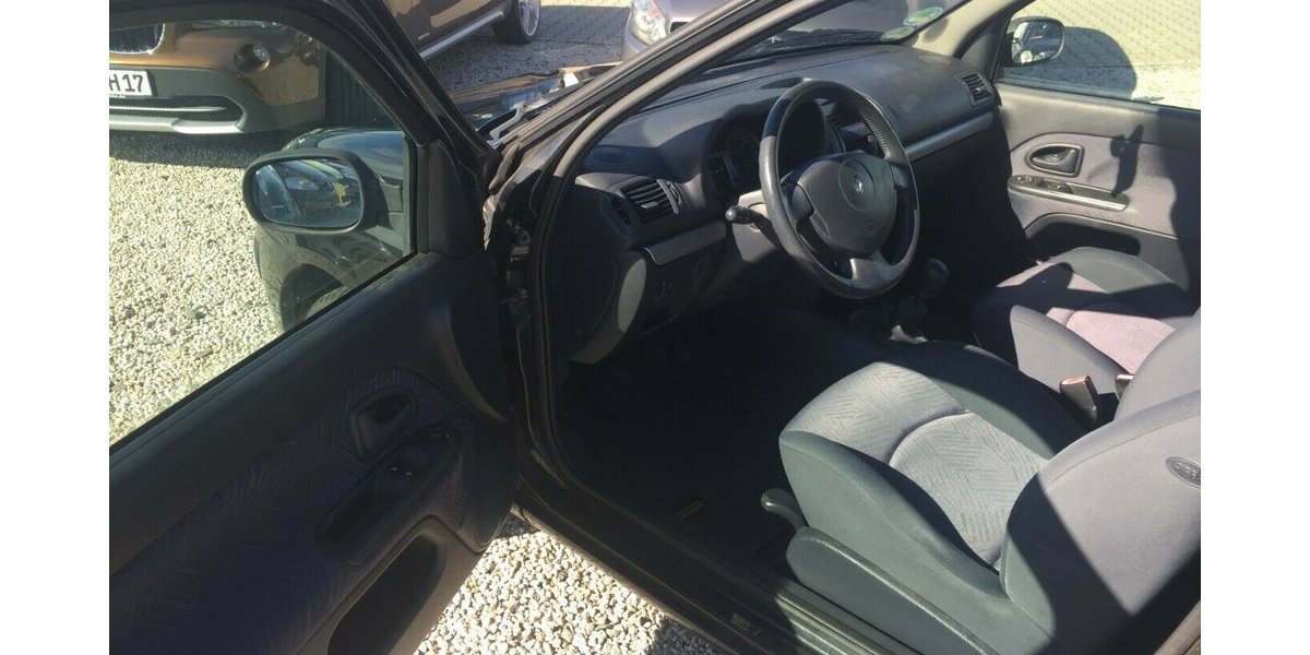 Renault Clio 1.2 16V RT,Klima Alu.,Tüv Neu! 200.000 km 2.000 &euro; Himmelkron 95502