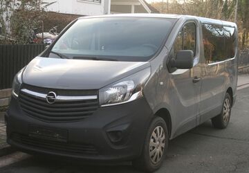 Opel Vivaro 124.000 km 18.900 &euro; Bayreuth 95448