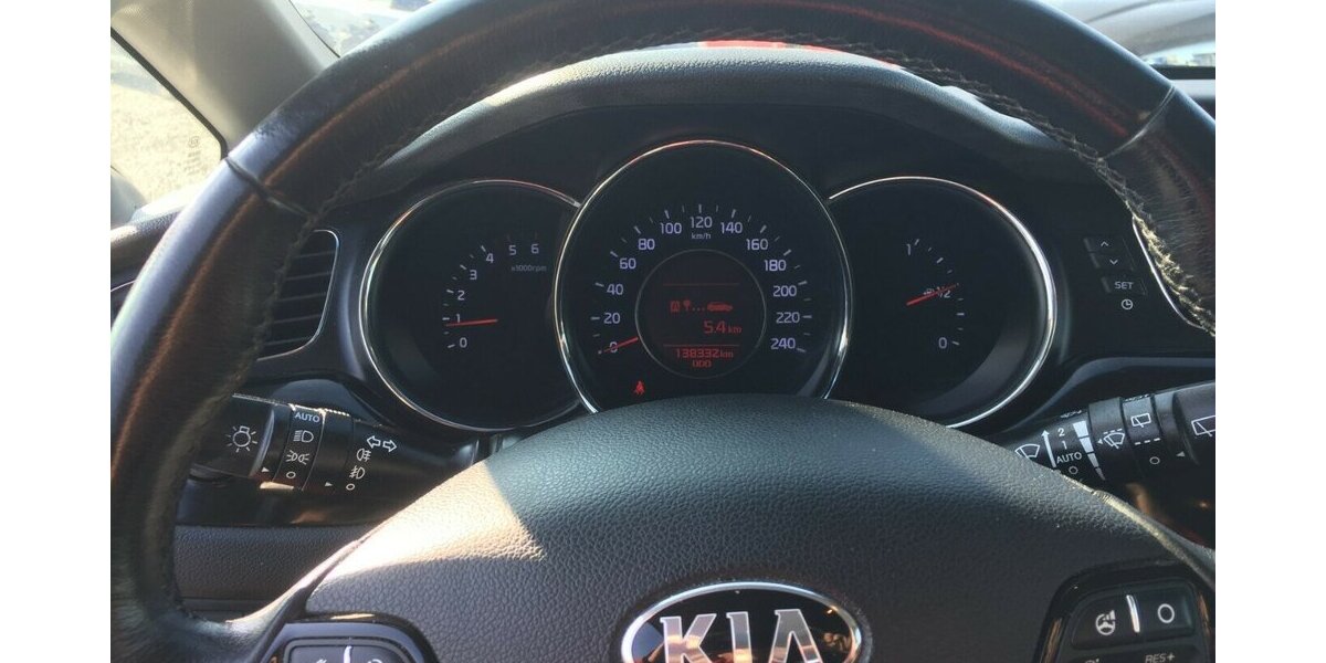 Kia ceed Edition, Temp,Klimaaut., Sitzheiz.usw.! 138.000 km 6.500 &euro; Himmelkron 95502